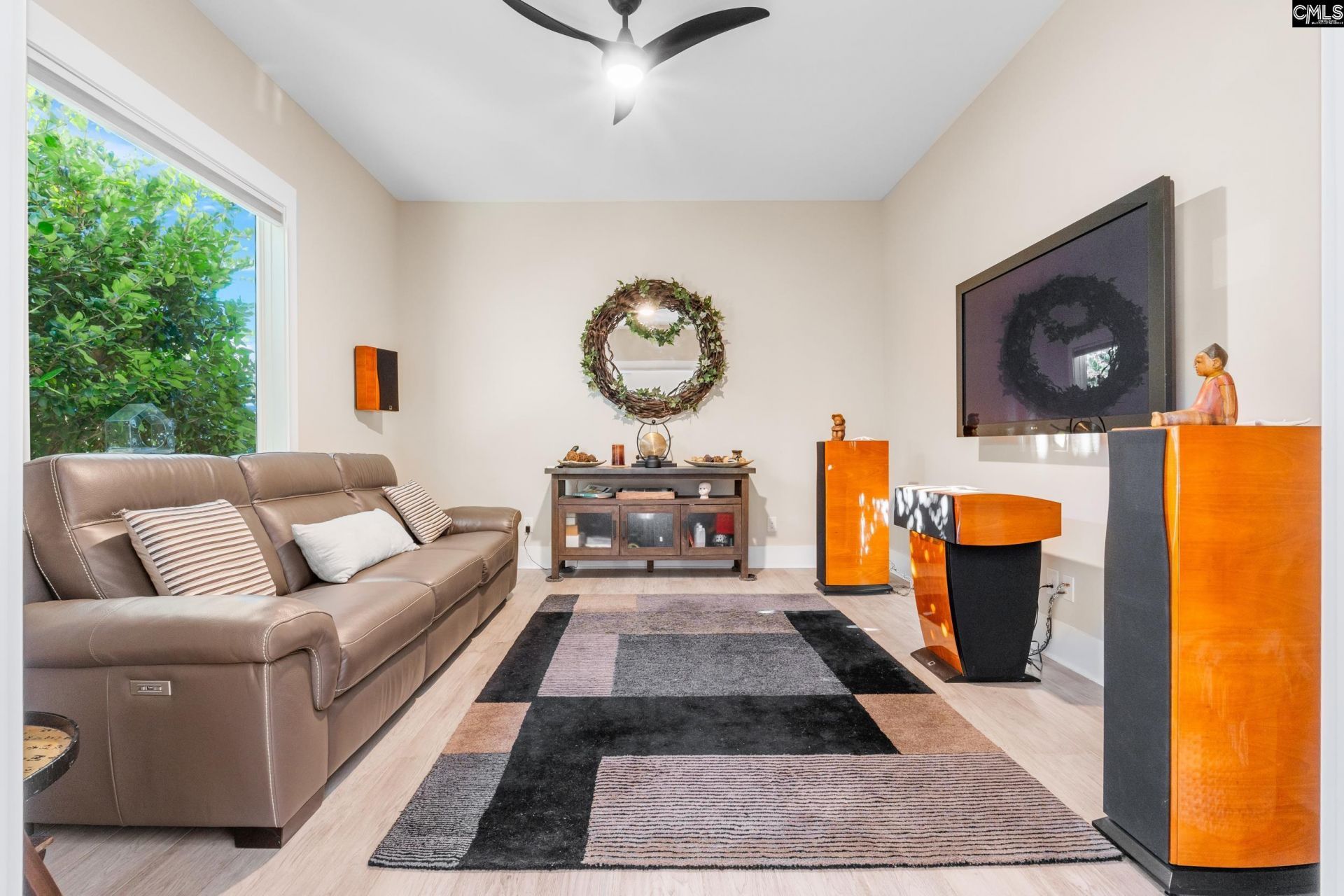 1108 Floyd Slice Court  Photo 7