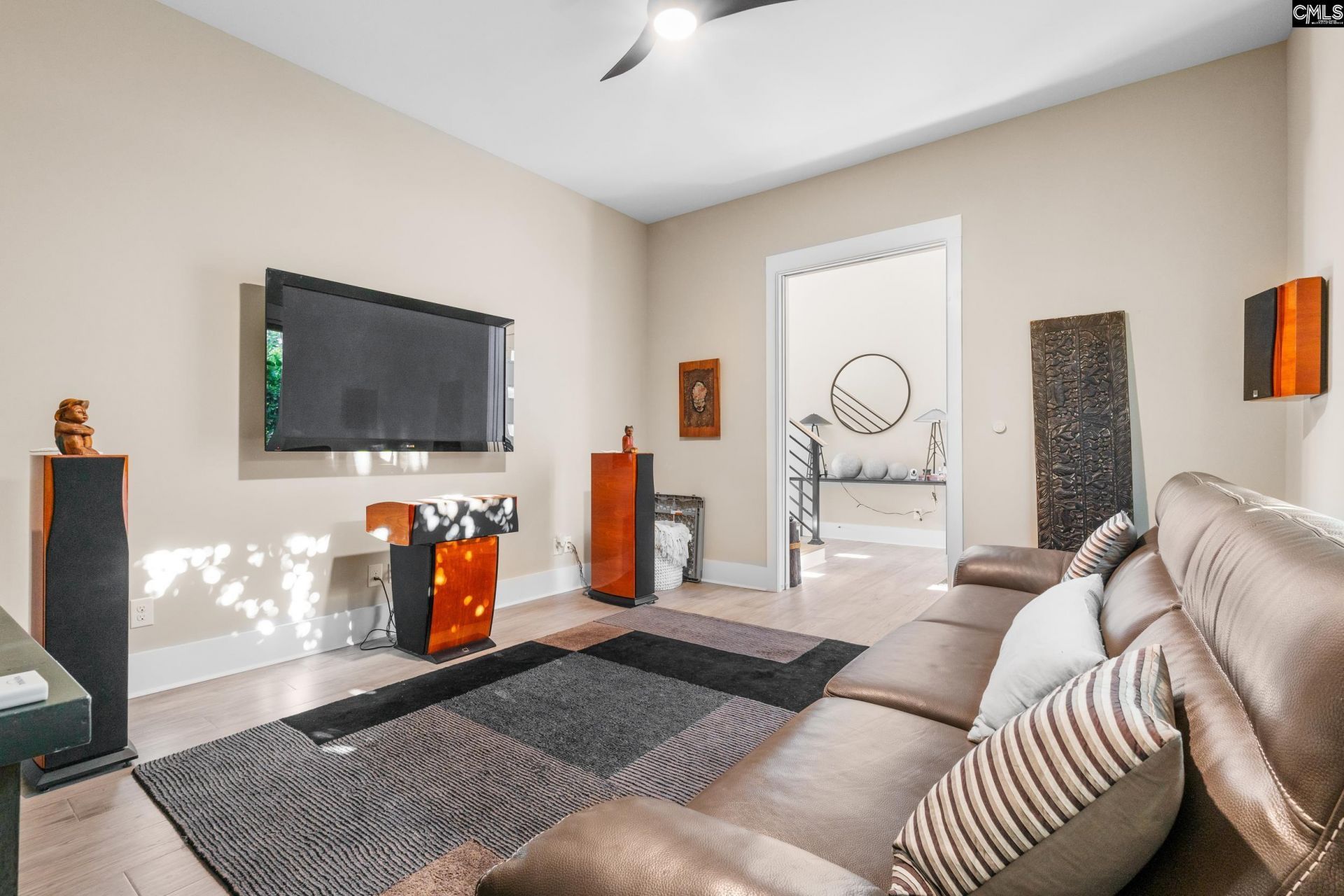 1108 Floyd Slice Court  Photo 8