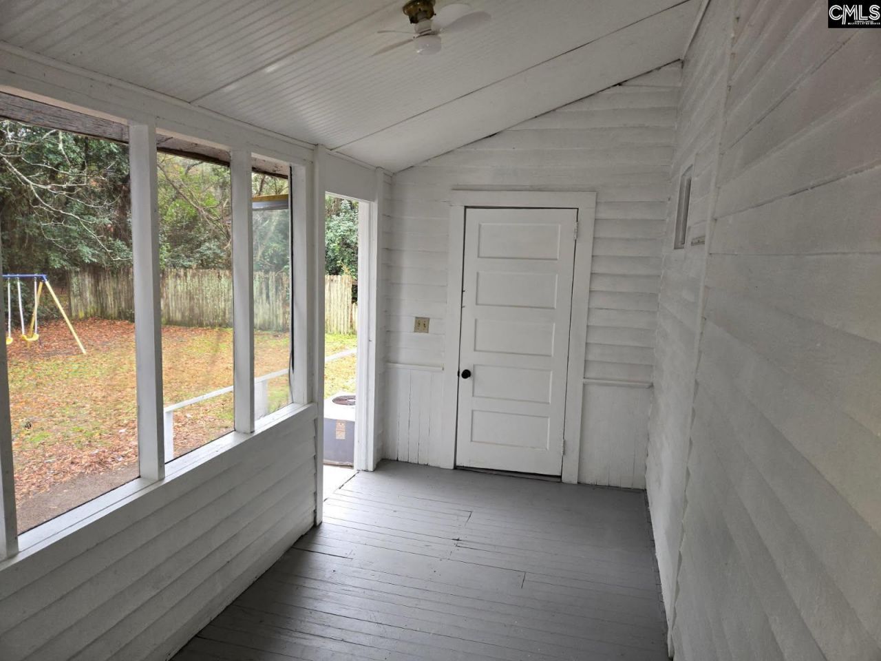 207 York Street  Photo 21