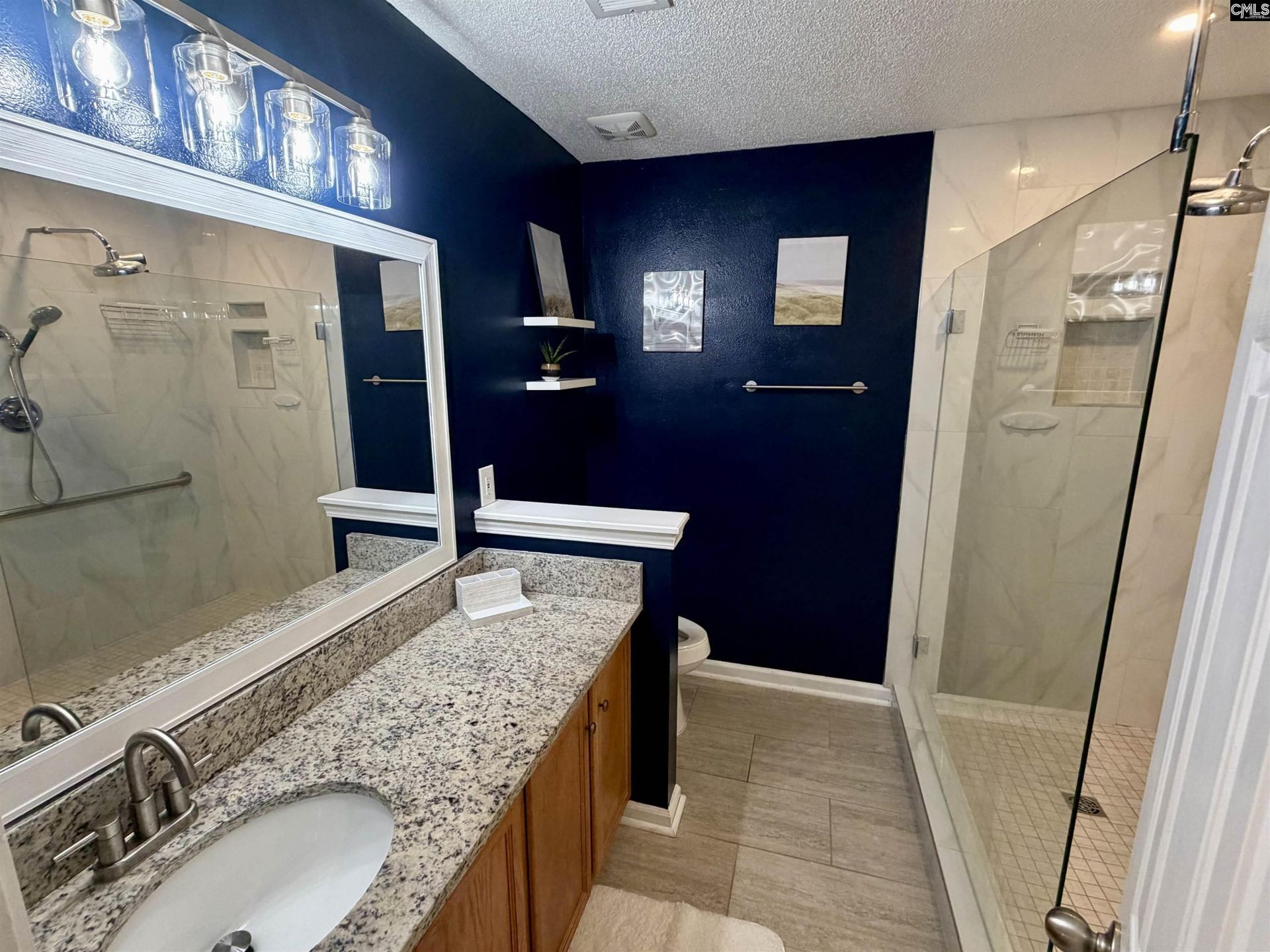 201 Aderley Oak Loop Photo 12