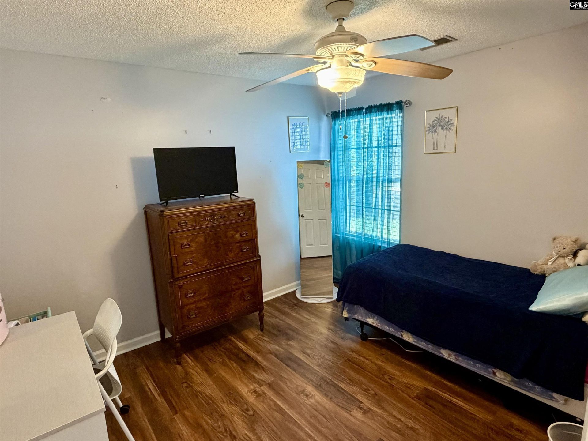 201 Aderley Oak Loop Photo 16