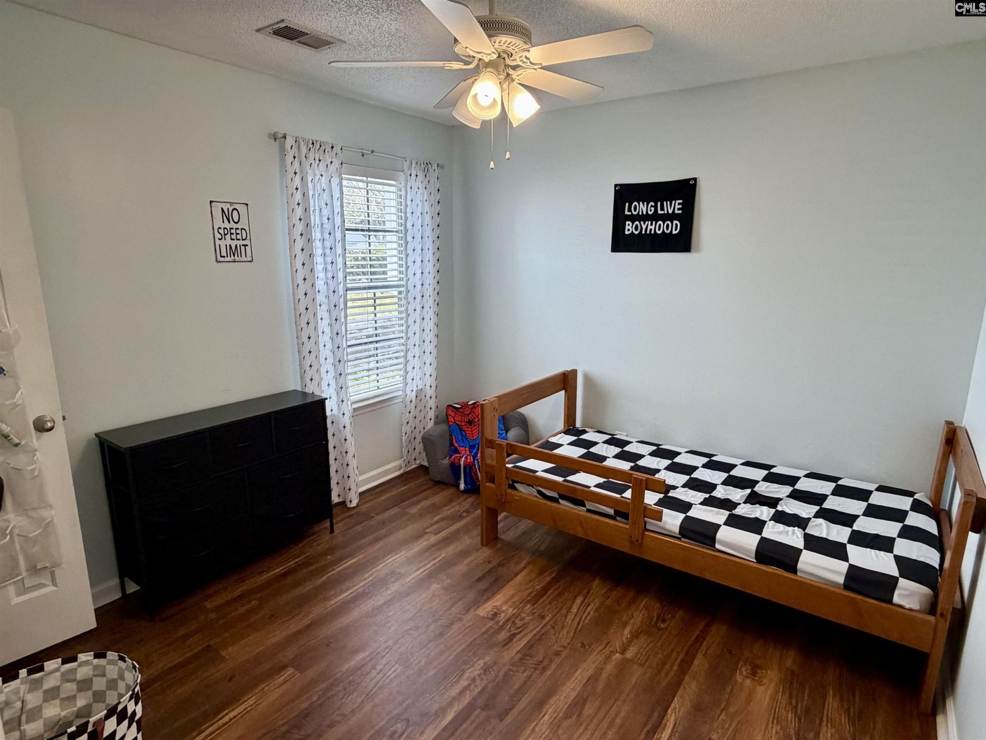 201 Aderley Oak Loop Photo 17