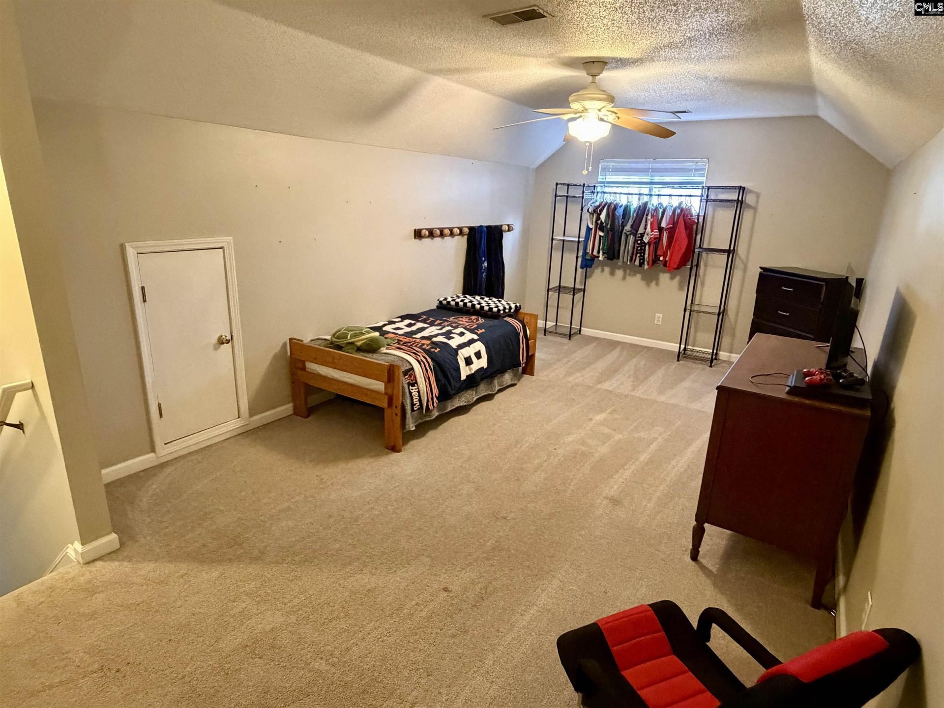 201 Aderley Oak Loop Photo 19