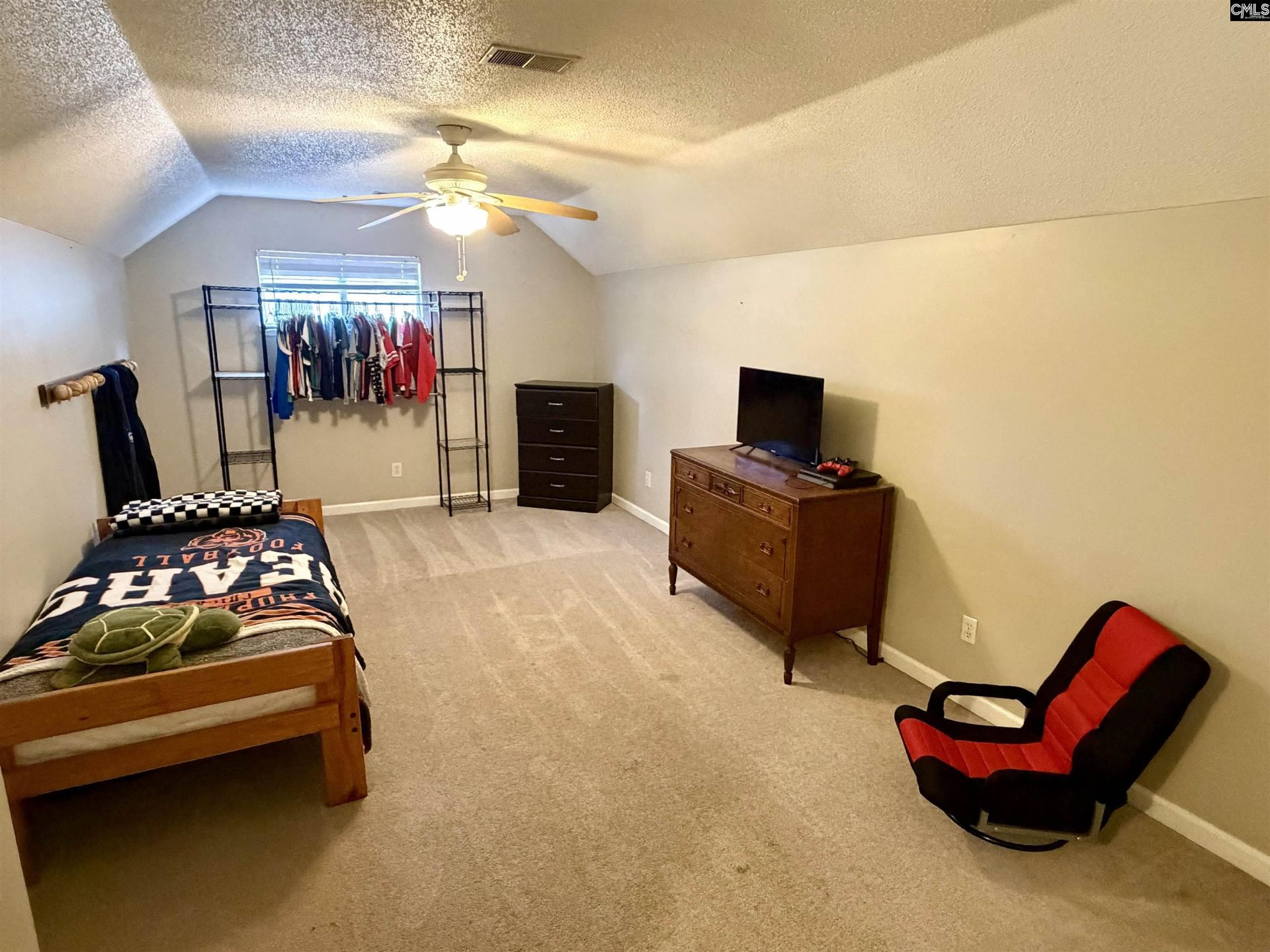 201 Aderley Oak Loop Photo 20