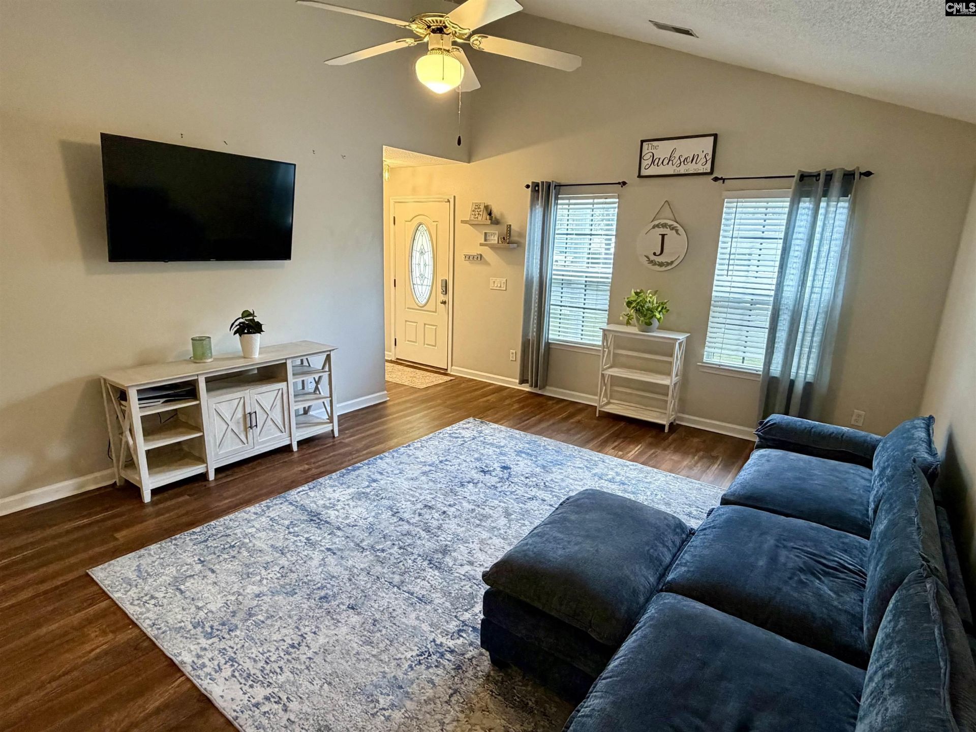 201 Aderley Oak Loop Photo 4