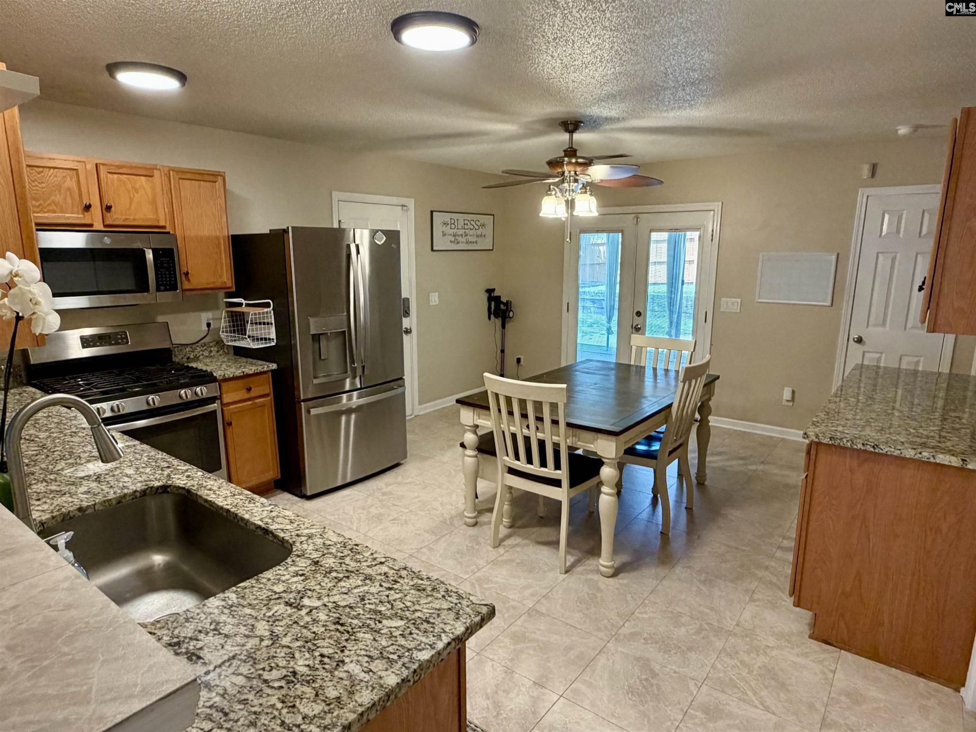 201 Aderley Oak Loop Photo 6