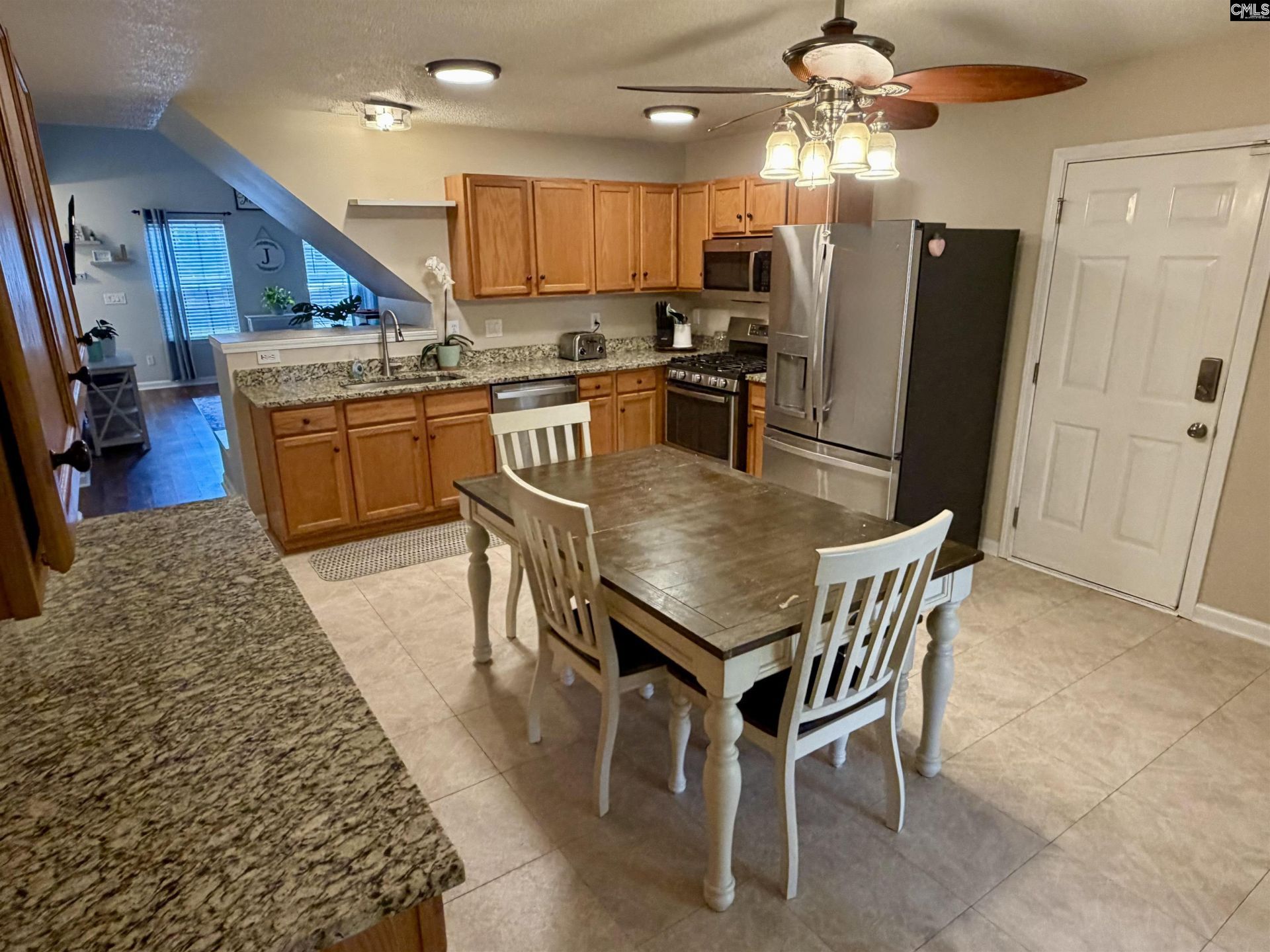 201 Aderley Oak Loop Photo 8