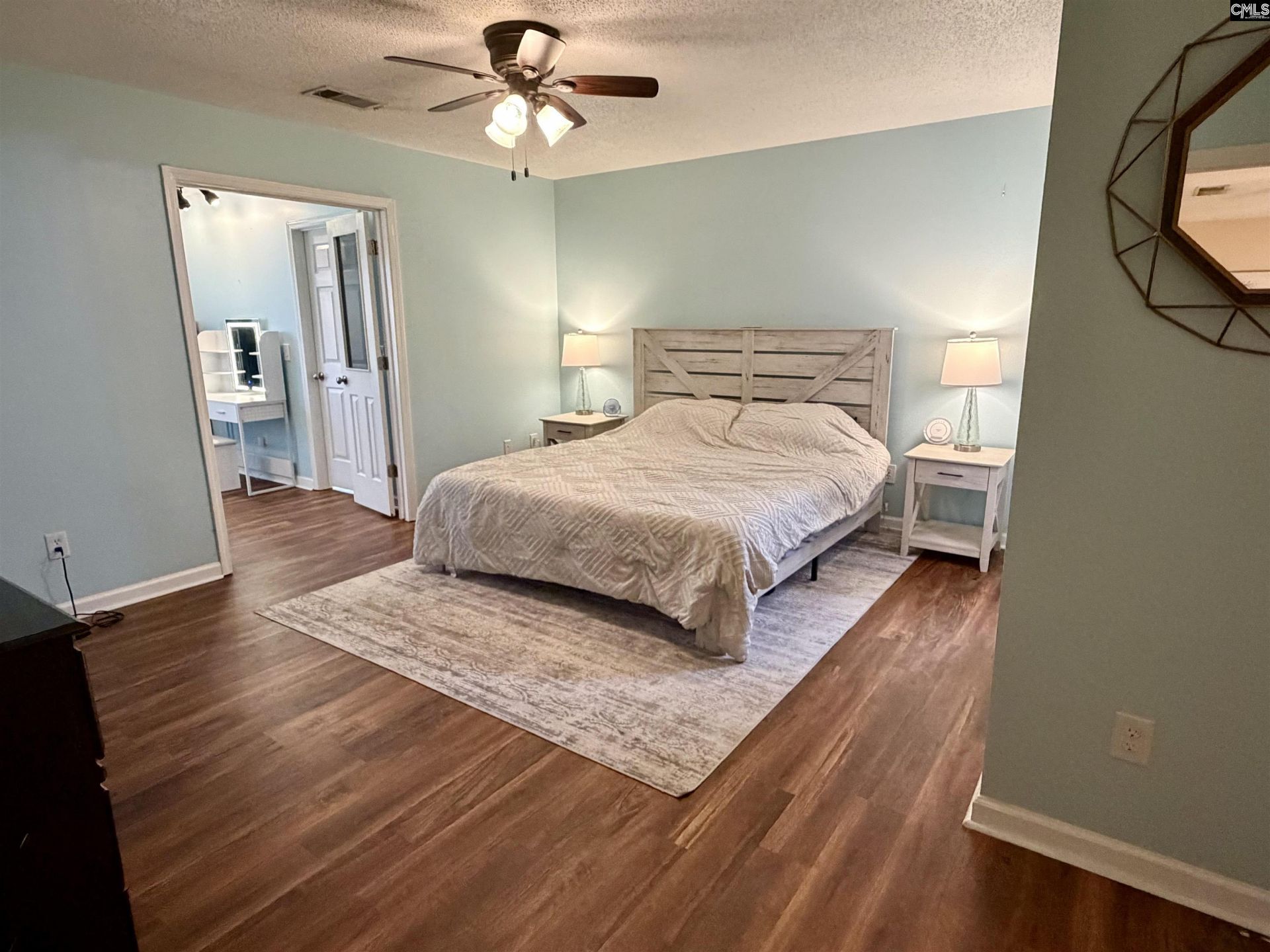 201 Aderley Oak Loop Photo 9