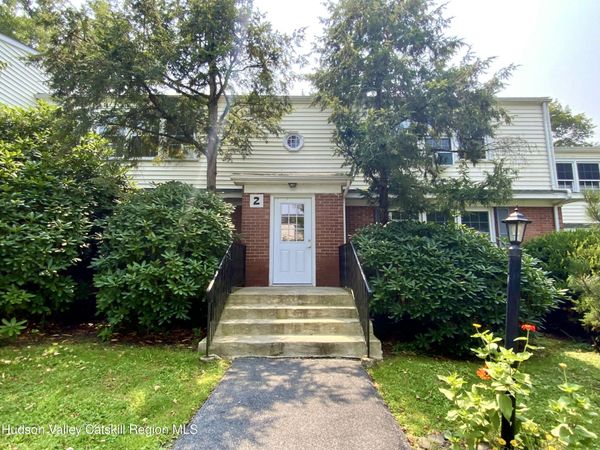2 Huguenot Street, Unit 4, New Paltz, NY 12561