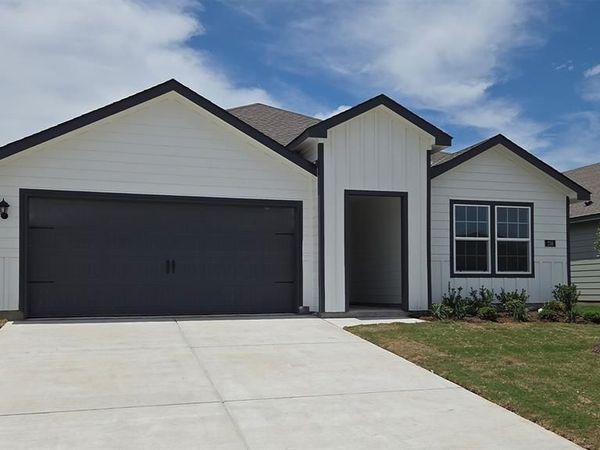 236 Whispering Pine Drive, Royse City, TX 75189