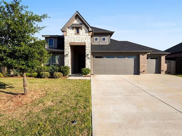 186 Western Way, Waxahachie, TX 75165