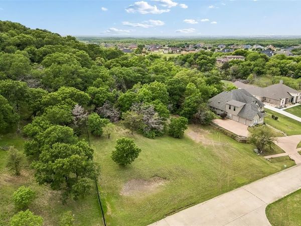 2466 Creekwood Drive, Cedar Hill, TX 75104