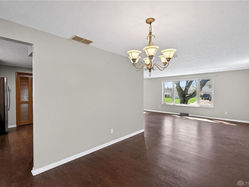 549 E Alkaline Springs Road, Vandalia, OH 45377 Photo 11