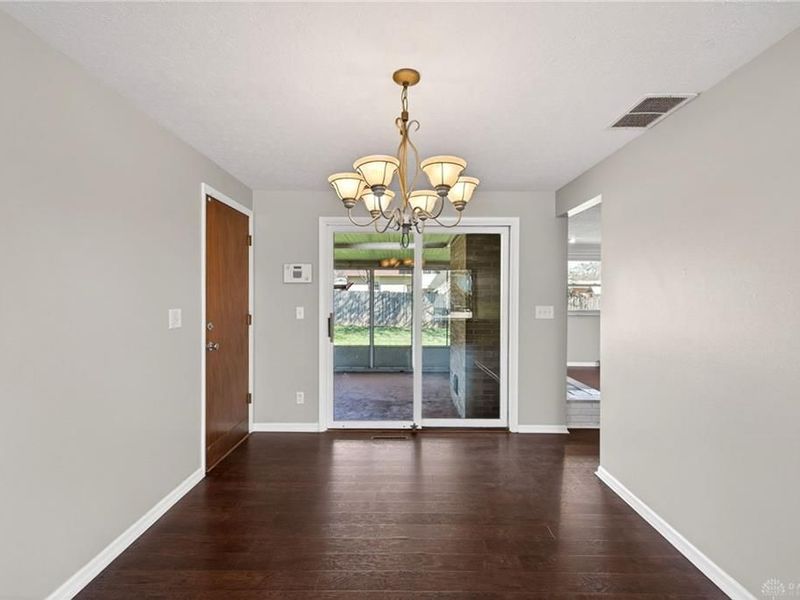 549 E Alkaline Springs Road, Vandalia, OH 45377 Photo 12