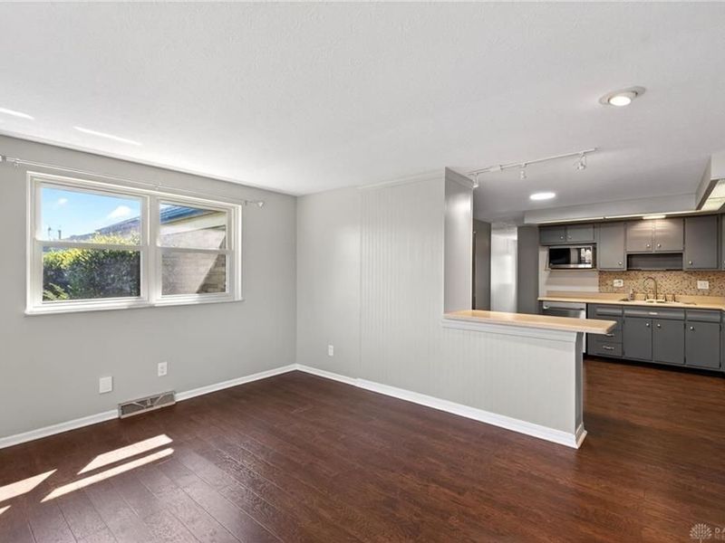 549 E Alkaline Springs Road, Vandalia, OH 45377 Photo 14