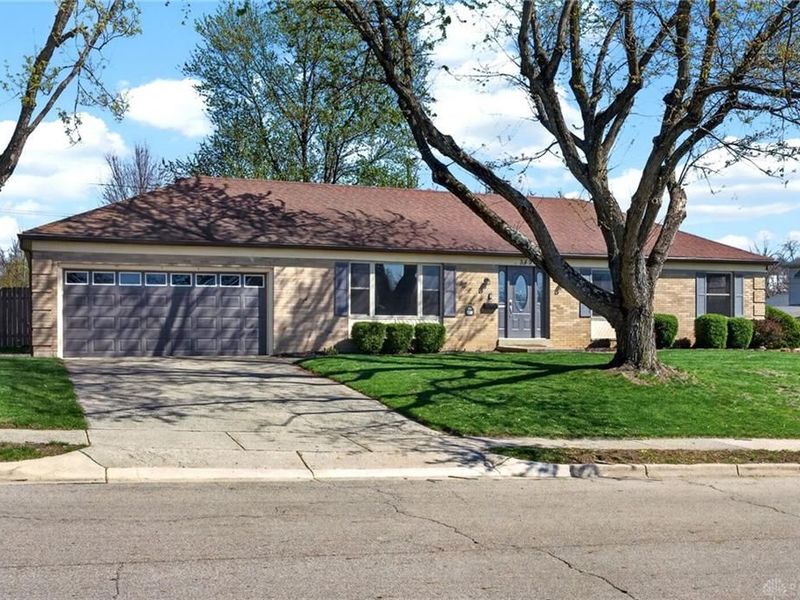 549 E Alkaline Springs Road, Vandalia, OH 45377 Photo 2