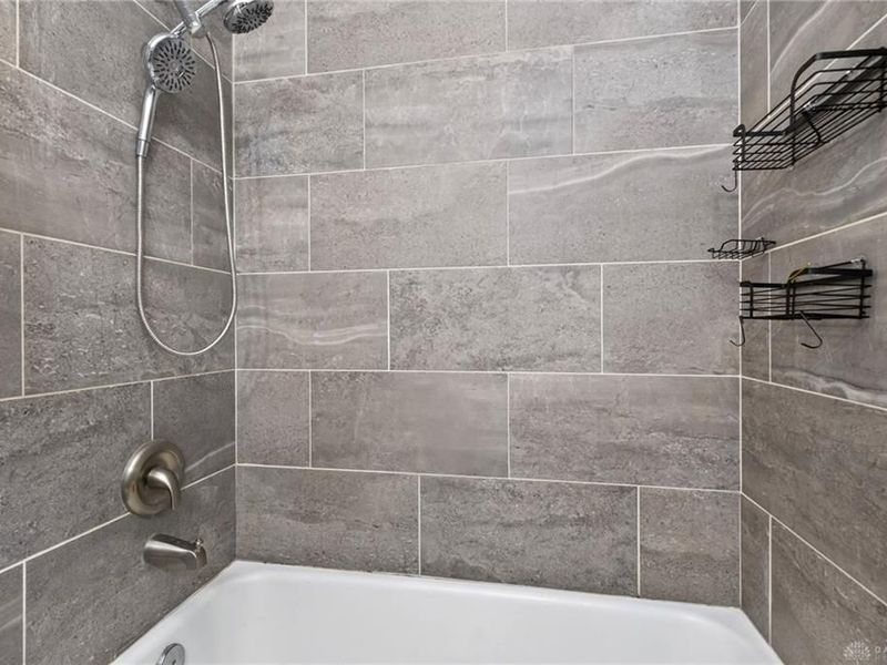 549 E Alkaline Springs Road, Vandalia, OH 45377 Photo 25