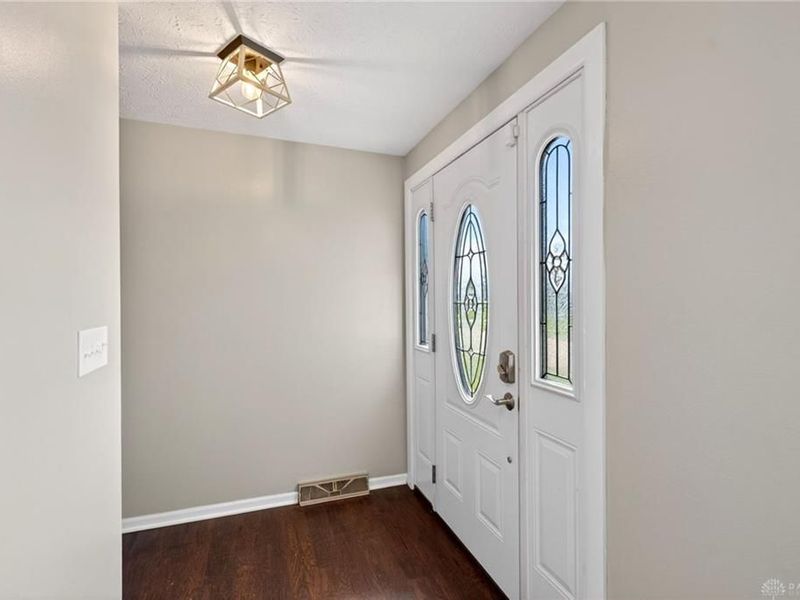 549 E Alkaline Springs Road, Vandalia, OH 45377 Photo 5