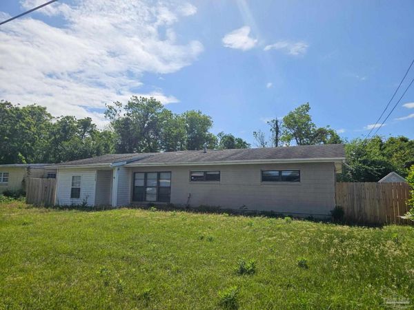 117 Aquamarine Ave, Pensacola, FL 32505