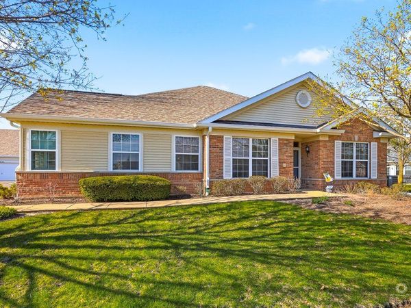 21450 Lake St Clair Drive , Crest Hill, IL 60403