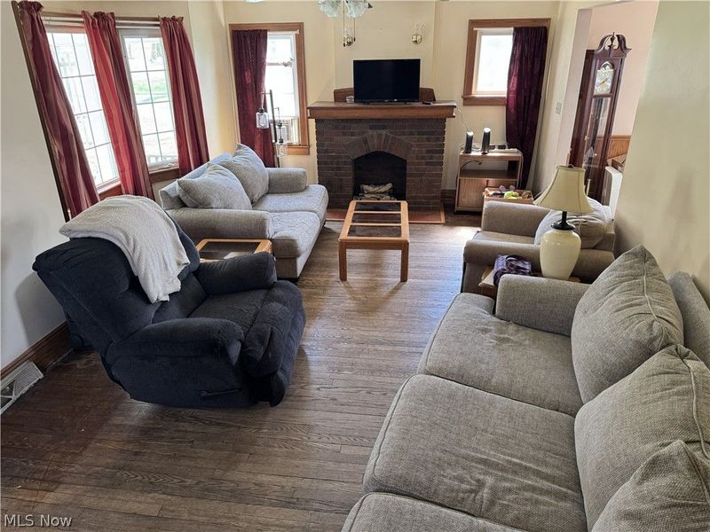 2112 Warren Avenue, Akron, OH 44320 Photo 4