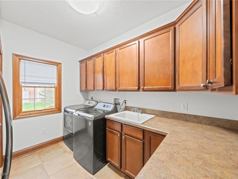 343 Glasgow Drive, Highland Heights, OH 44143 Photo 31