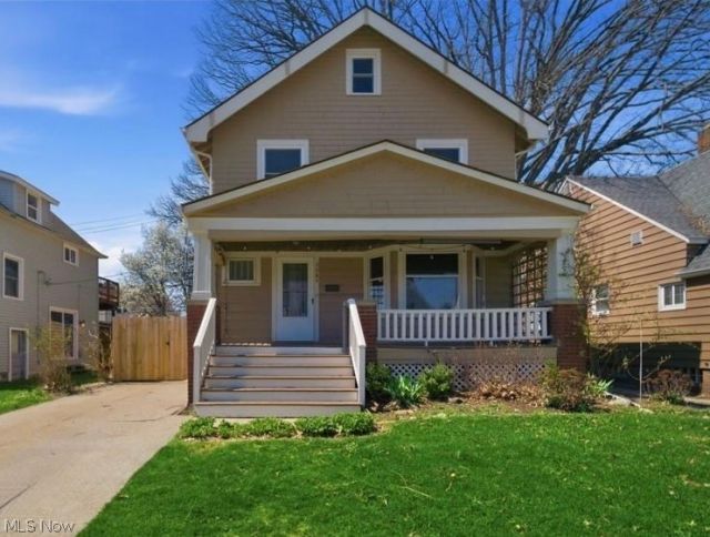 2084 Olive Avenue, Lakewood, OH 44107 Main Photo