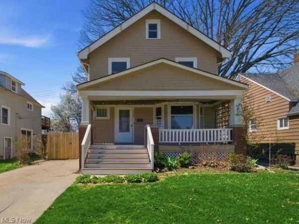 2084 Olive Avenue, Lakewood, OH 44107