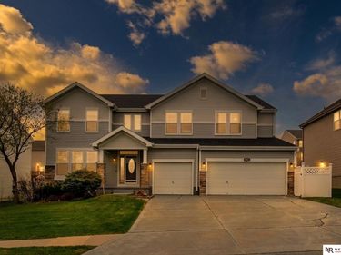 8916 N 156th Avenue , Bennington, NE 68007