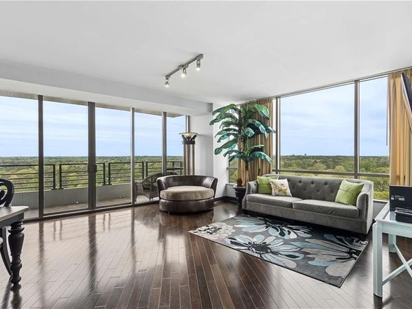 700 Park Regency Place NE, Unit 2002, Atlanta, GA 30326
