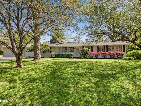 7002 Downing Drive, Knoxville, TN 37909