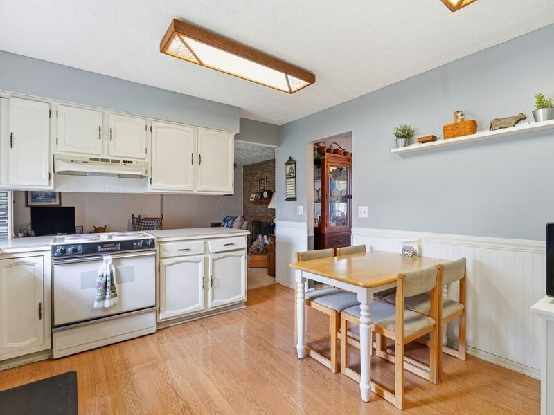 6881 Roundelay Road N, Reynoldsburg, OH 43068 Photo 11