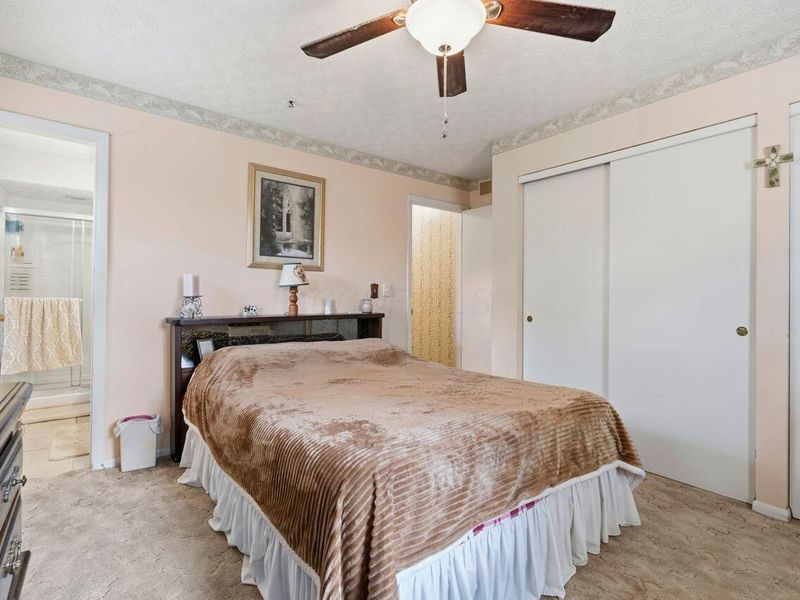 6881 Roundelay Road N, Reynoldsburg, OH 43068 Photo 18