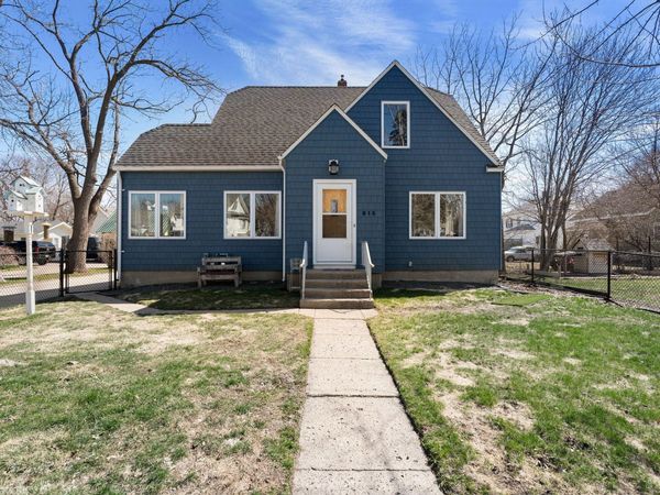 815 S Elm Avenue , Owatonna, MN 55060