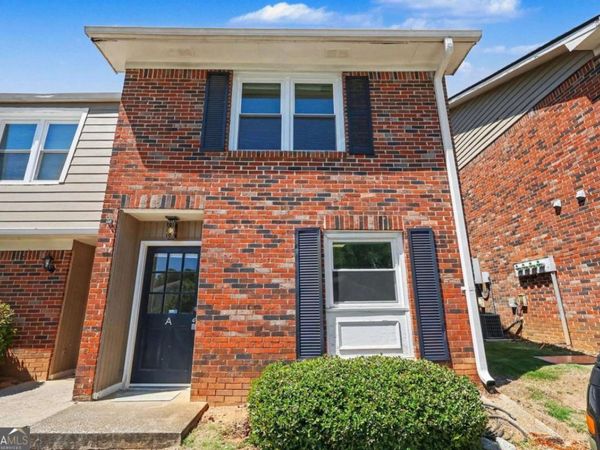 2060 Kings Gate Circle, Unit A, Snellville, GA 30078