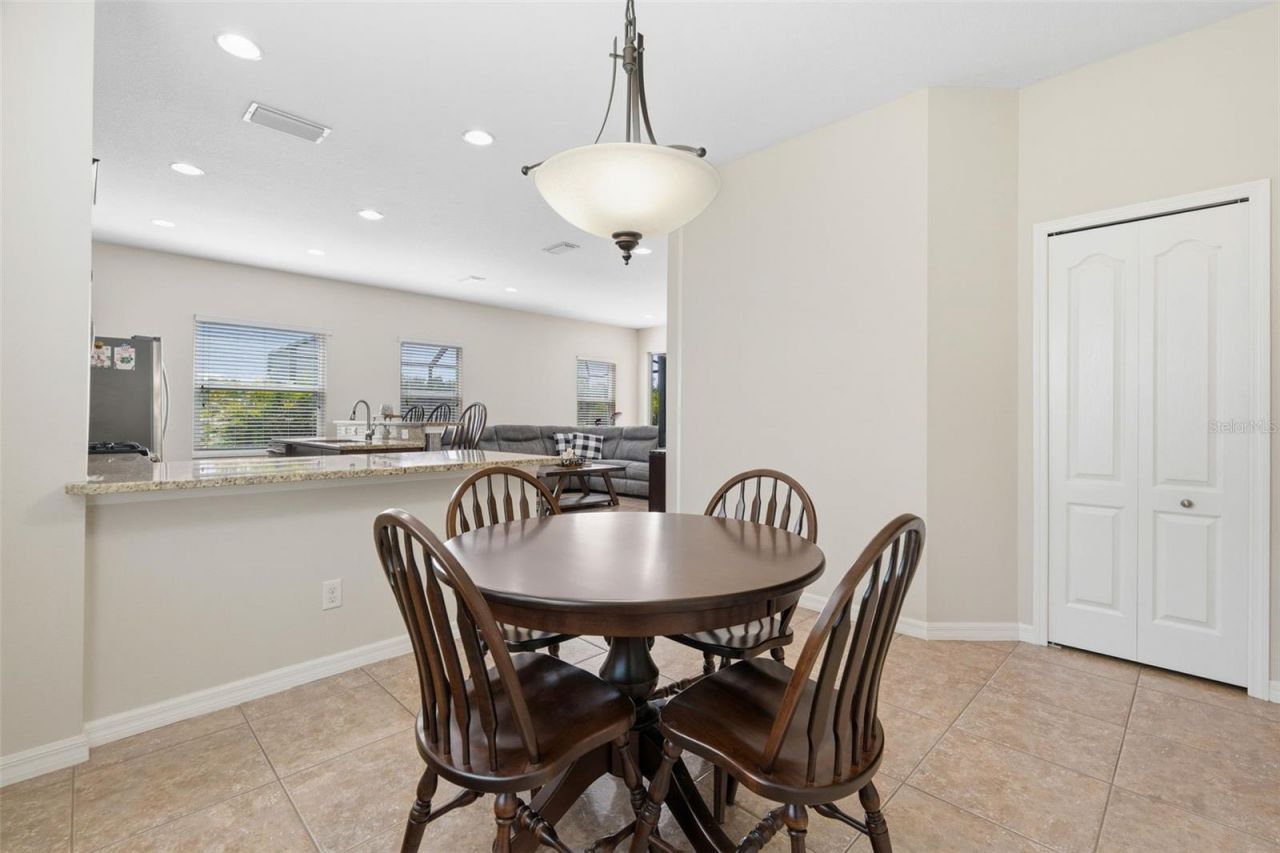 11904 Forest Park Circle, Bradenton, FL 34211 Photo