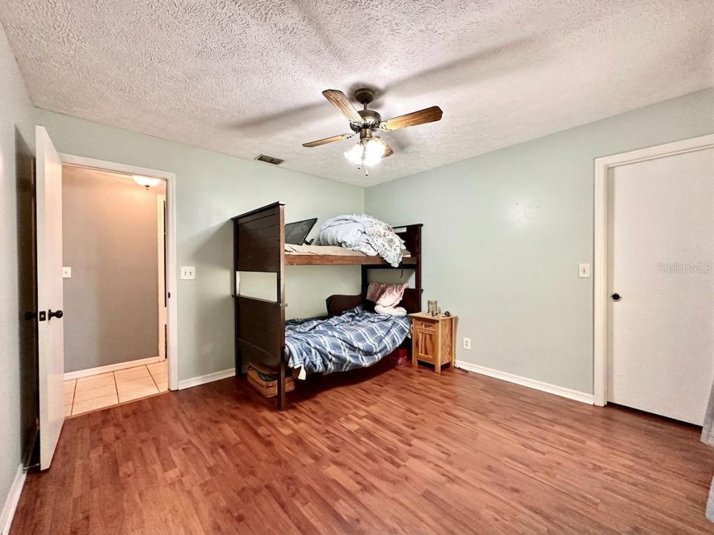 4251 NE 138th Place , Anthony, FL 32617 Photo