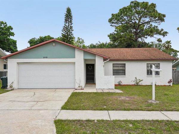 105 LOTUS CIRCLE, SAFETY HARBOR, FL 34695