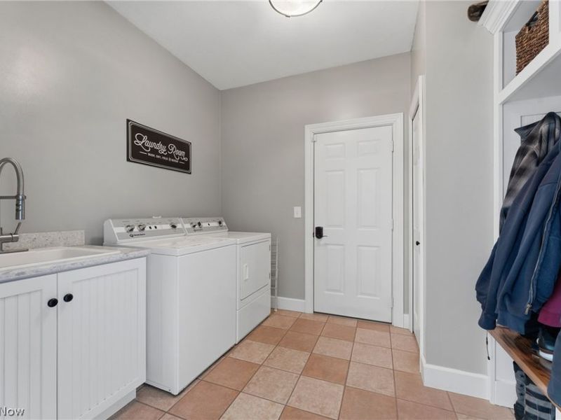 9946 Etling Drive, Marshallville, OH 44645 Photo 12