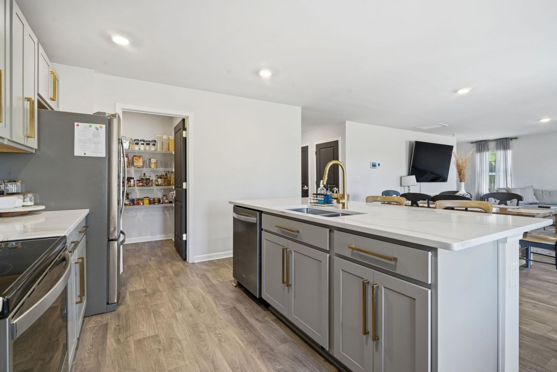 714 Woodland Farms Circle Photo 17