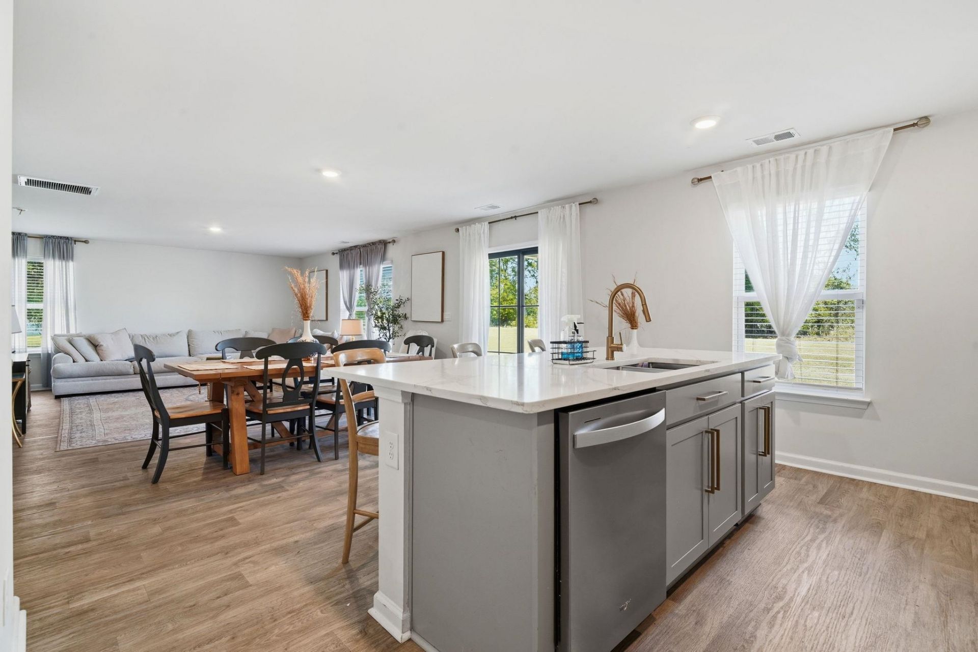 714 Woodland Farms Circle Photo 9