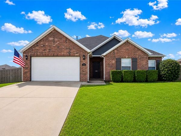 1501 Amber Way, Centerton, AR 72719