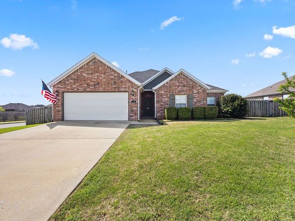 1501 Amber Way, Centerton, AR 72719