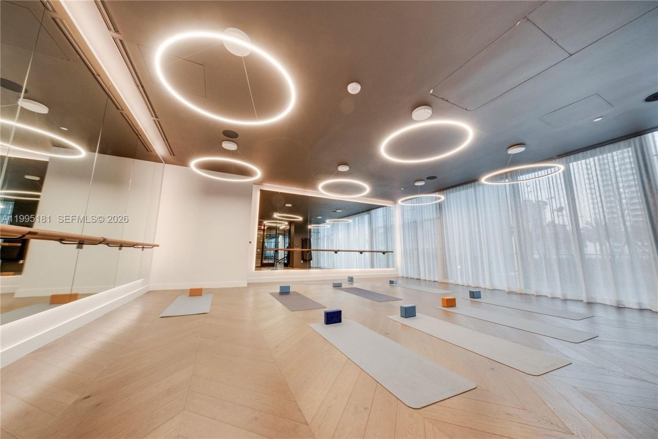 159 NE 6th Street, Unit 3310, Miami, FL 33132 Photo