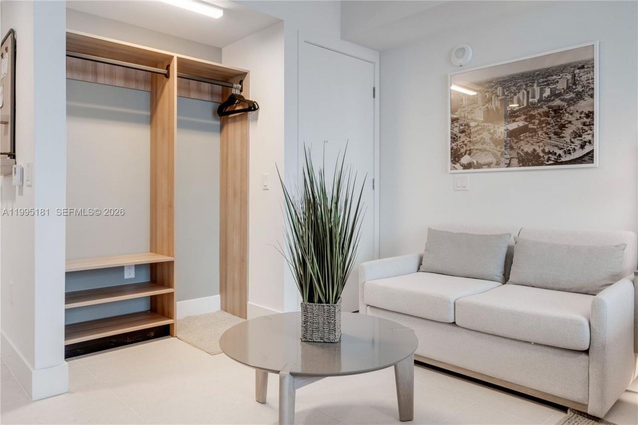 159 NE 6th Street, Unit 3310, Miami, FL 33132 Photo