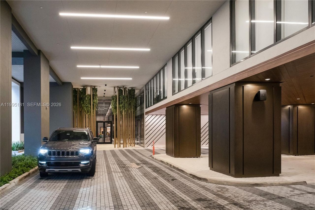 159 NE 6th Street, Unit 3310, Miami, FL 33132 Photo