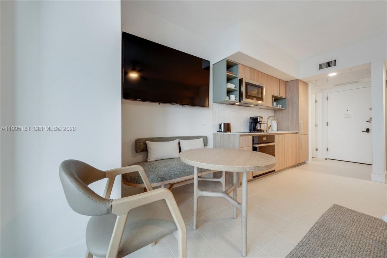 159 NE 6th Street, Unit 3310, Miami, FL 33132 Photo