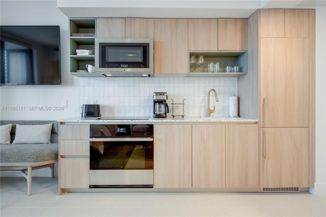 159 NE 6th Street, Unit 3310, Miami, FL 33132 Photo