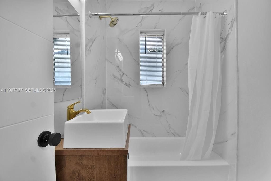 547 NW 49th St, Unit ., Miami, FL 33127 Photo