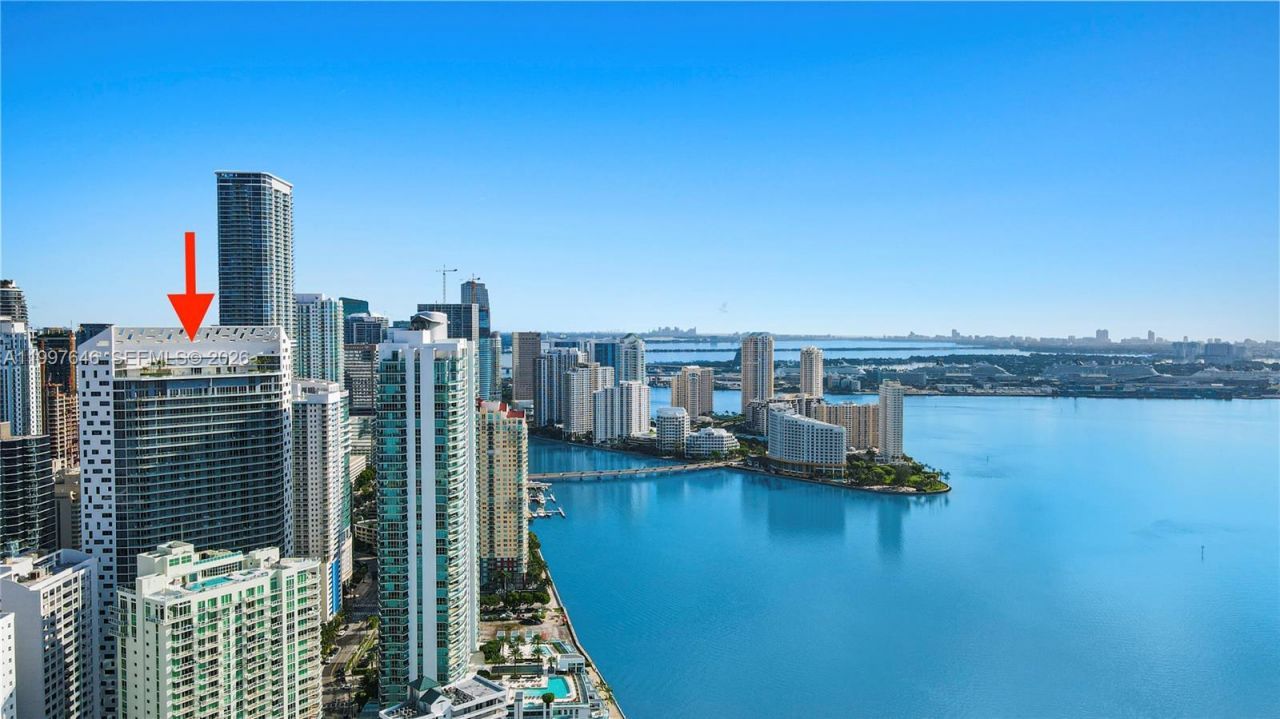 1300 Brickell Bay Dr, Unit 1010, Miami, FL 33131 Photo